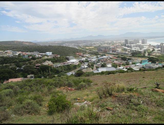 LAND FOR SALE IN MOSSEL BAY EXT 26